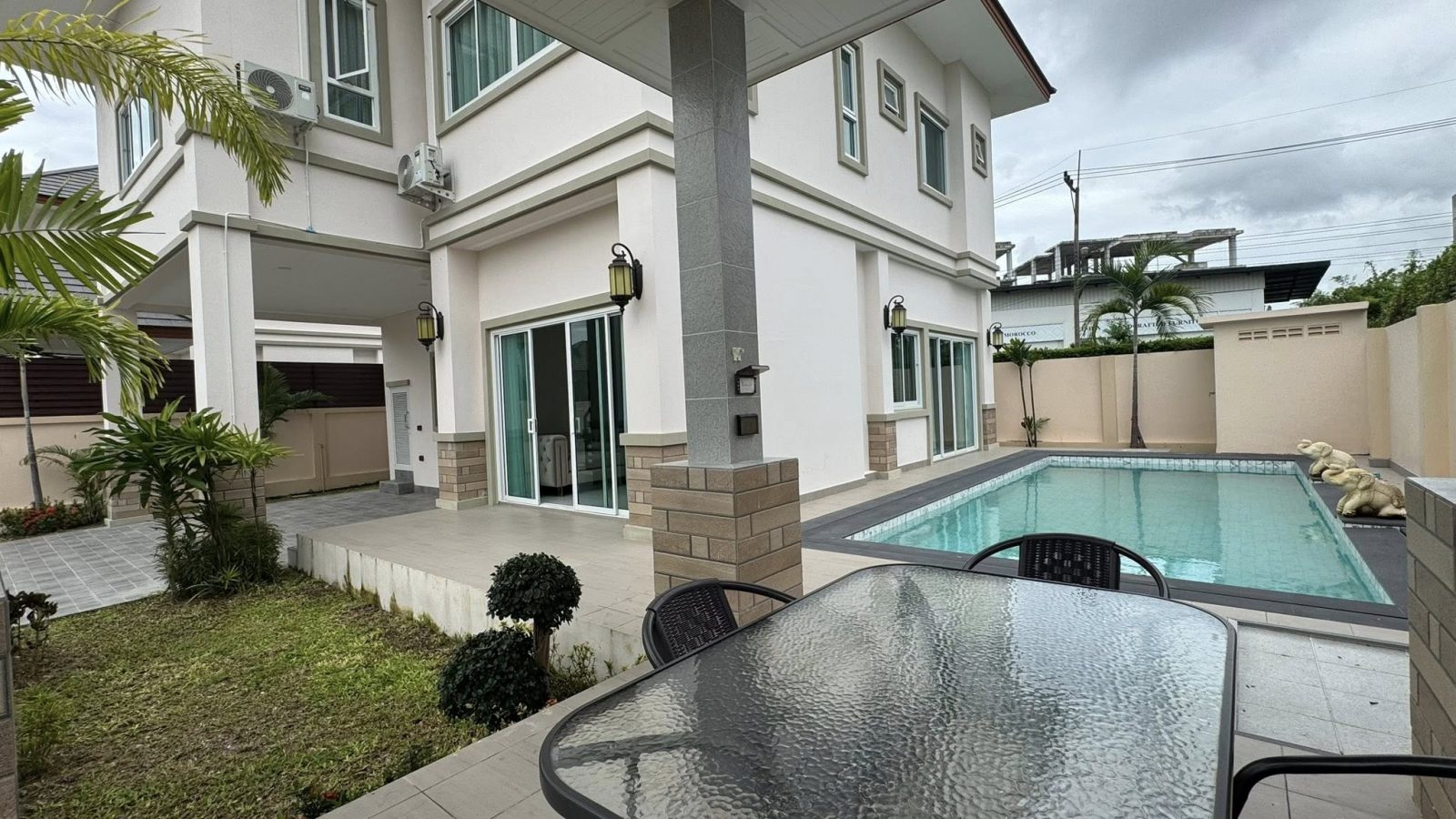 The Good Life, Twice The Space - 2-Storey Pool Villa For Rent thumbnail