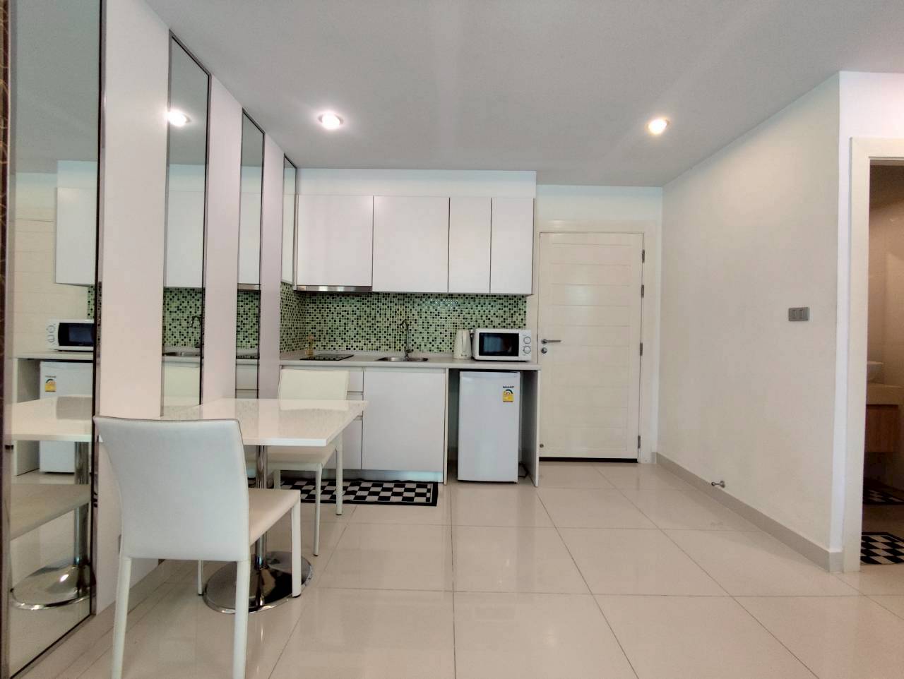 🏖 Pool Access Condo for Sale and for Rent – Amazon Residence, Jomtien thumbnail