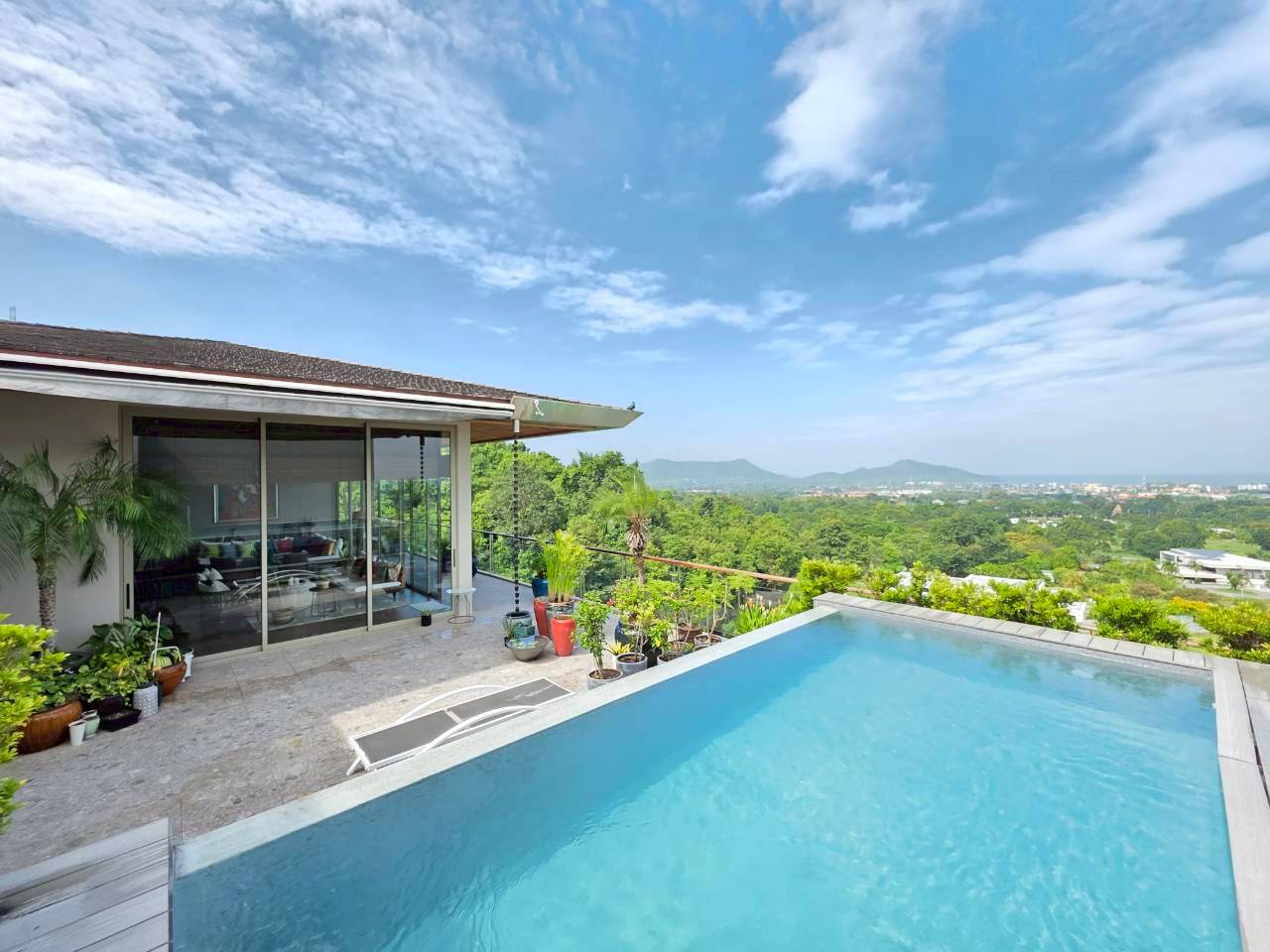 Elevated Life in a Natural Setting - Rare Penthouse in Bangsaray