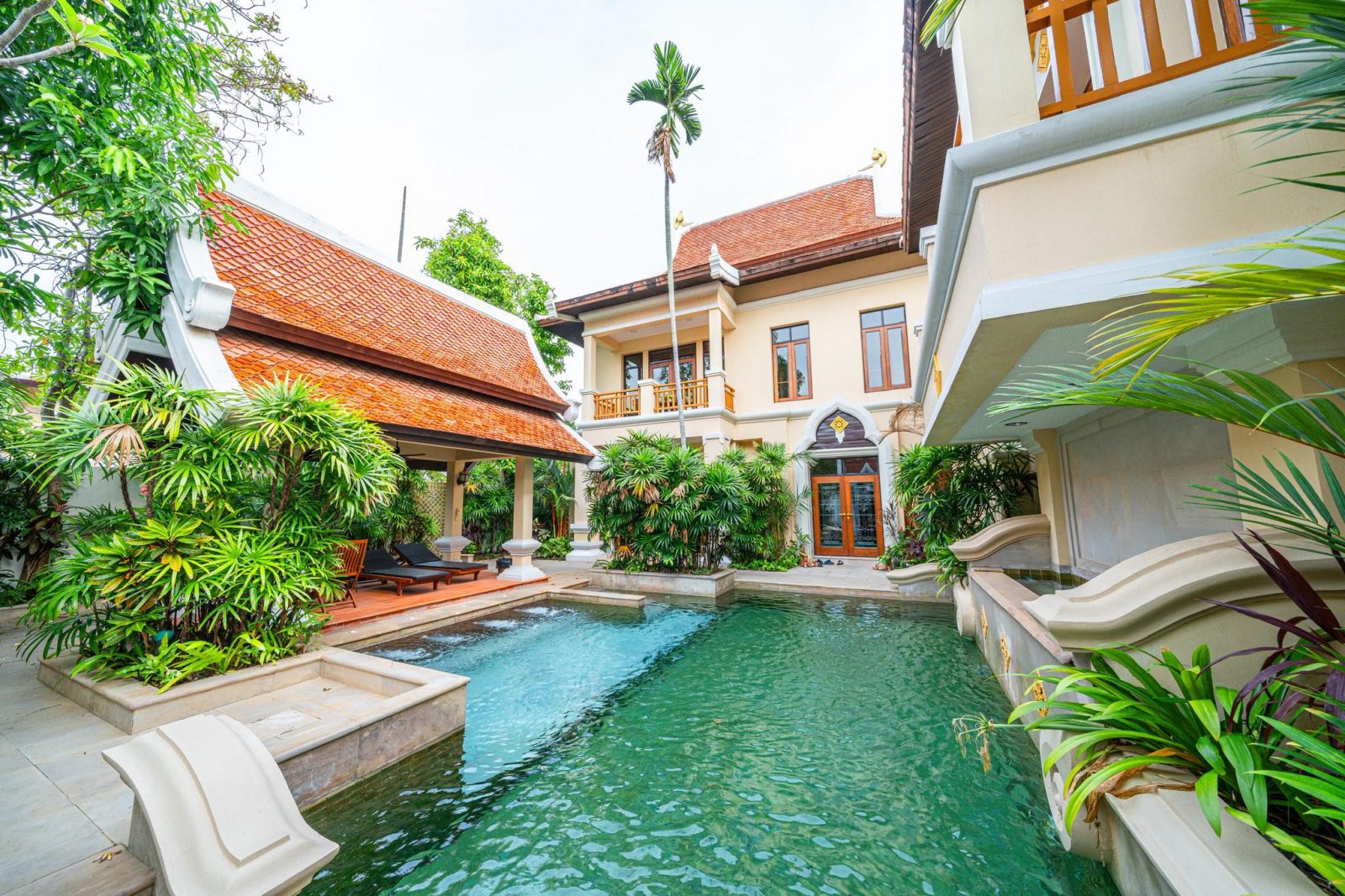 Tropical Thai-Bali Pool Villa For Sale - View Talay Marina, Na Jomtien