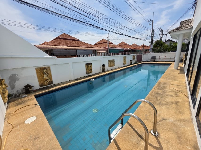 Twin House with Private Pool – Pattaya Green Ville, Siam Country Club thumbnail