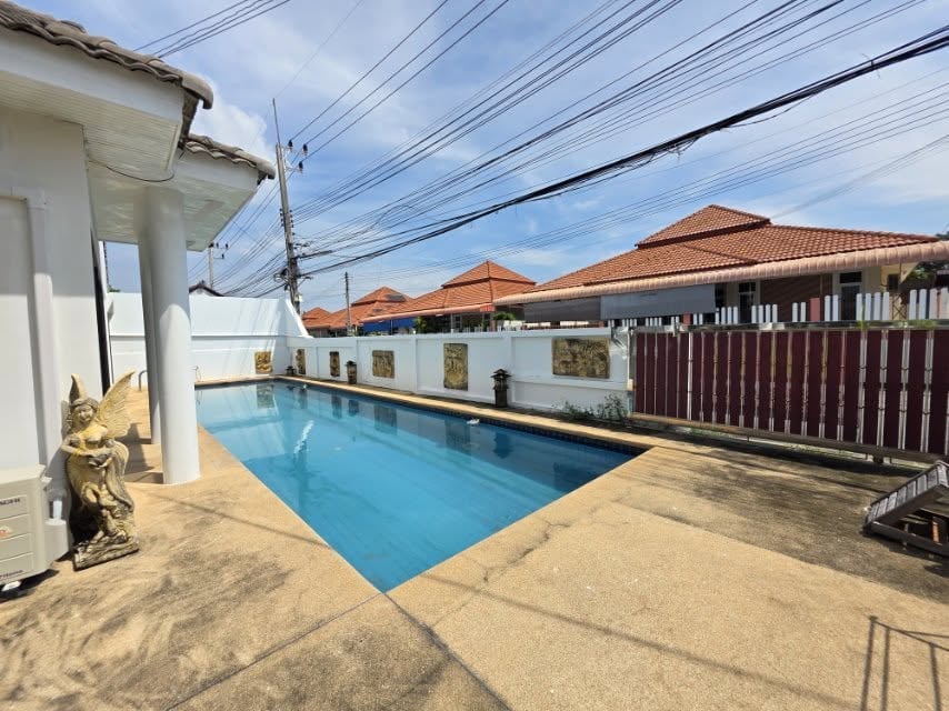 Twin House with Private Pool – Pattaya Green Ville, Siam Country Club thumbnail