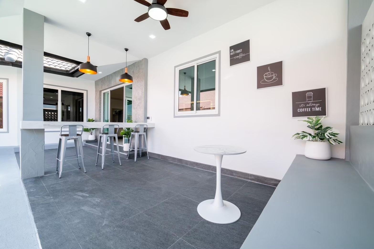 Modern 1-Storey Pool Villa - Pattaya Hill 2 thumbnail