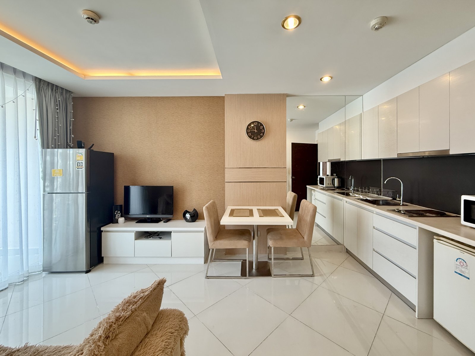 Resort Life Awaits - Paradise Park Condominium for Sale thumbnail