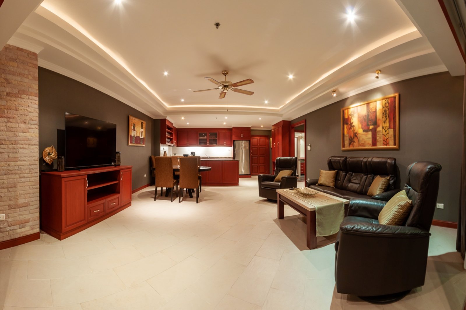 Coastal Comfort - Furnished 2-Bedroom Condo, View Talay 5D thumbnail