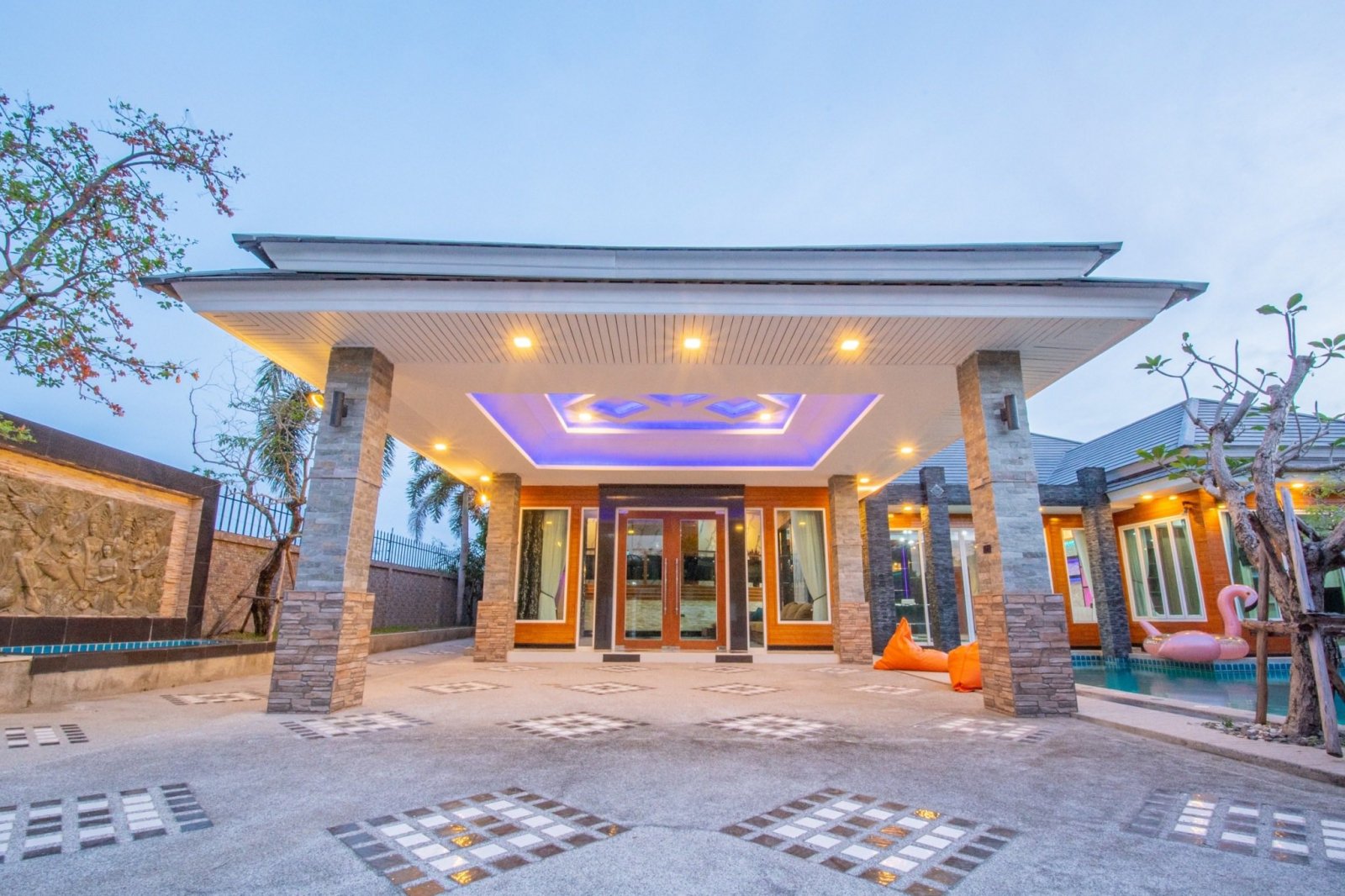 Private Pool Villa For Sale &amp; Rent - Huay Yai, Pattaya thumbnail