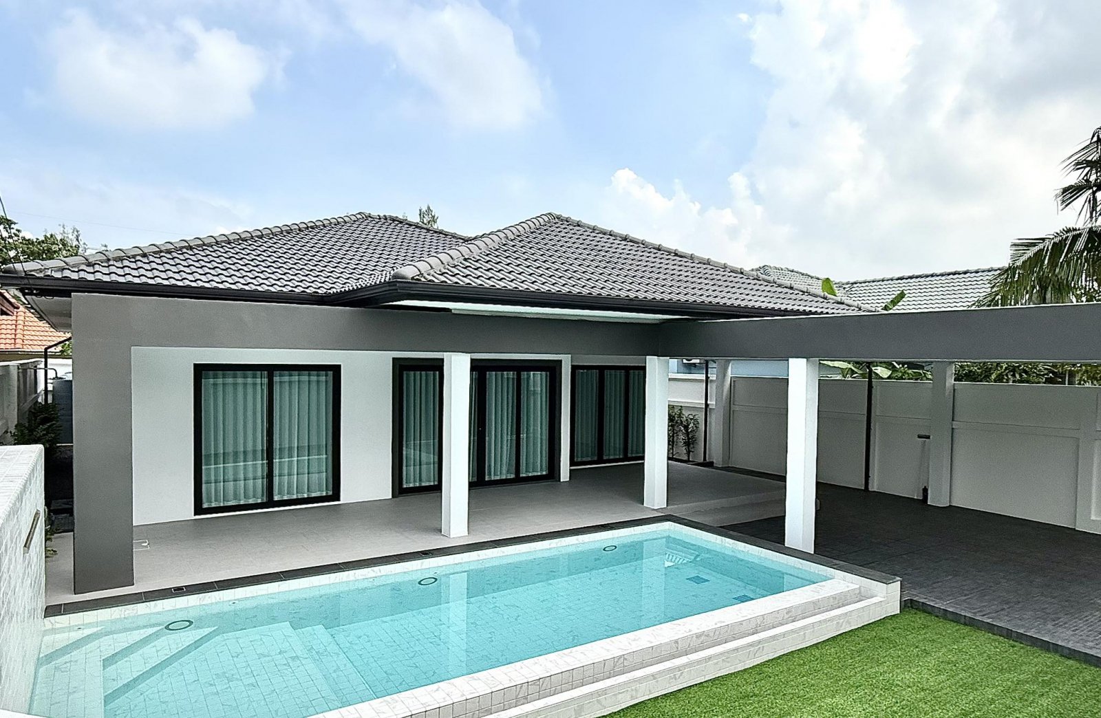 Modern Pool Villa - Soi Boon Samphan, Pattaya