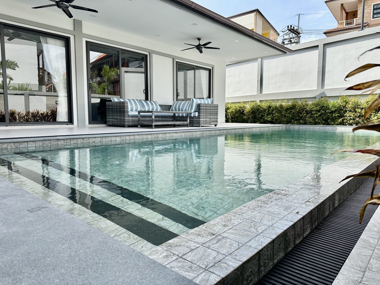 City Ease, Modern Style - Villa For Sale @Zensiri Midtown thumbnail