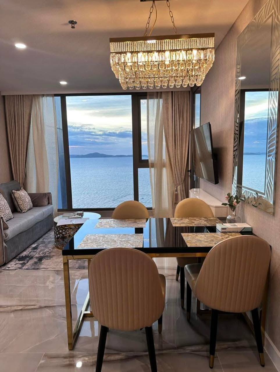 Touch The Sky - Private Pool Condo, Copacabana thumbnail