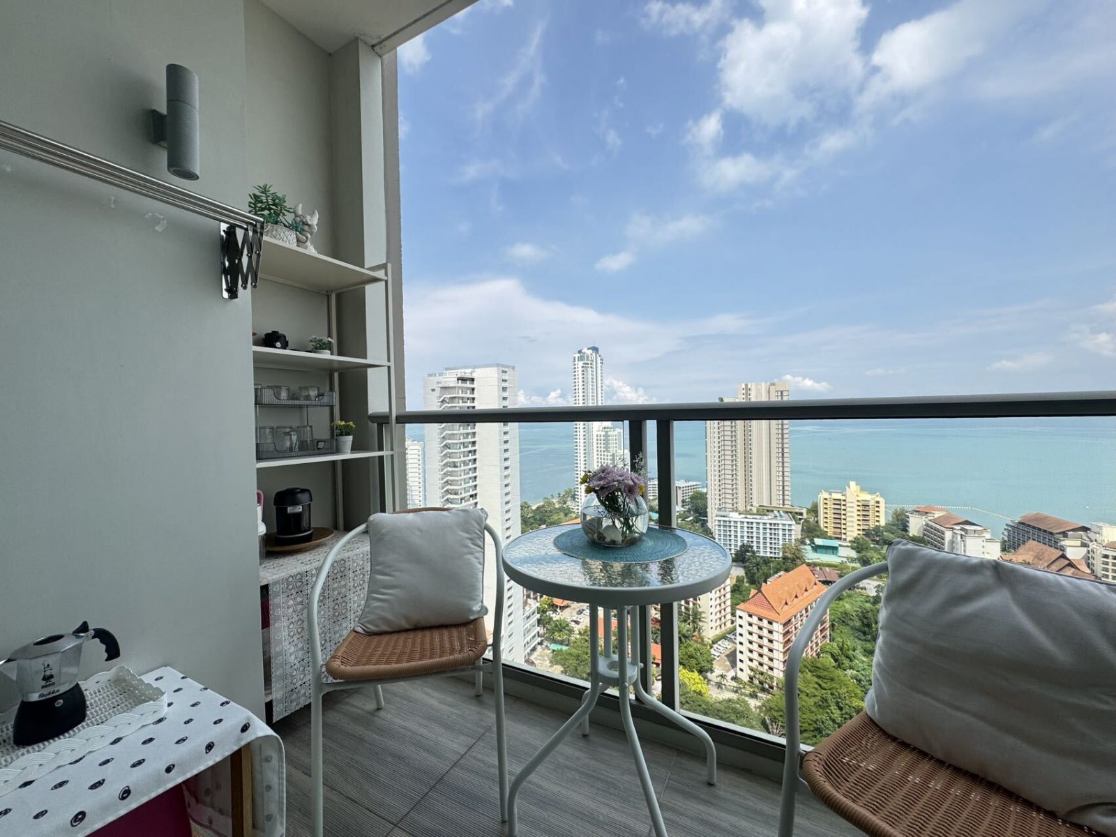 High-Floor Ocean View – The Riviera Wongamat, Pattaya thumbnail