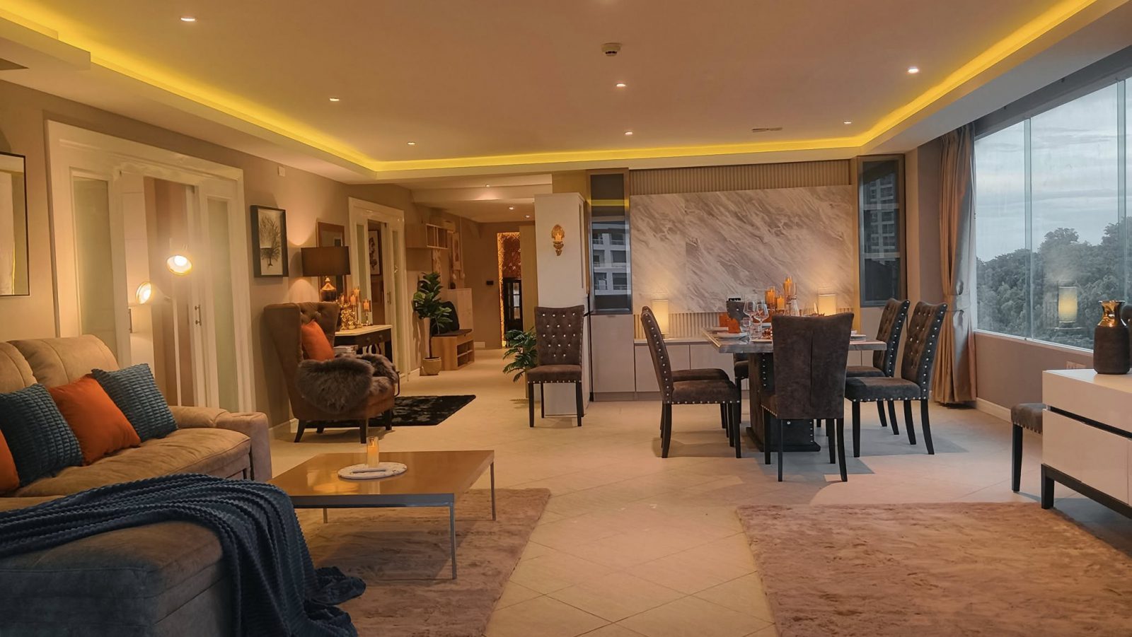 Spacious 3-Bed Corner Residence - Pratamnak Hill thumbnail