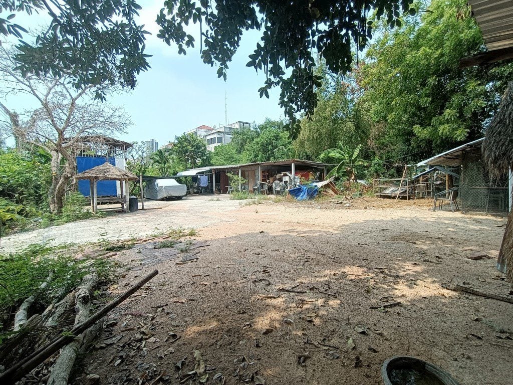 Land for sale Pratumnak
