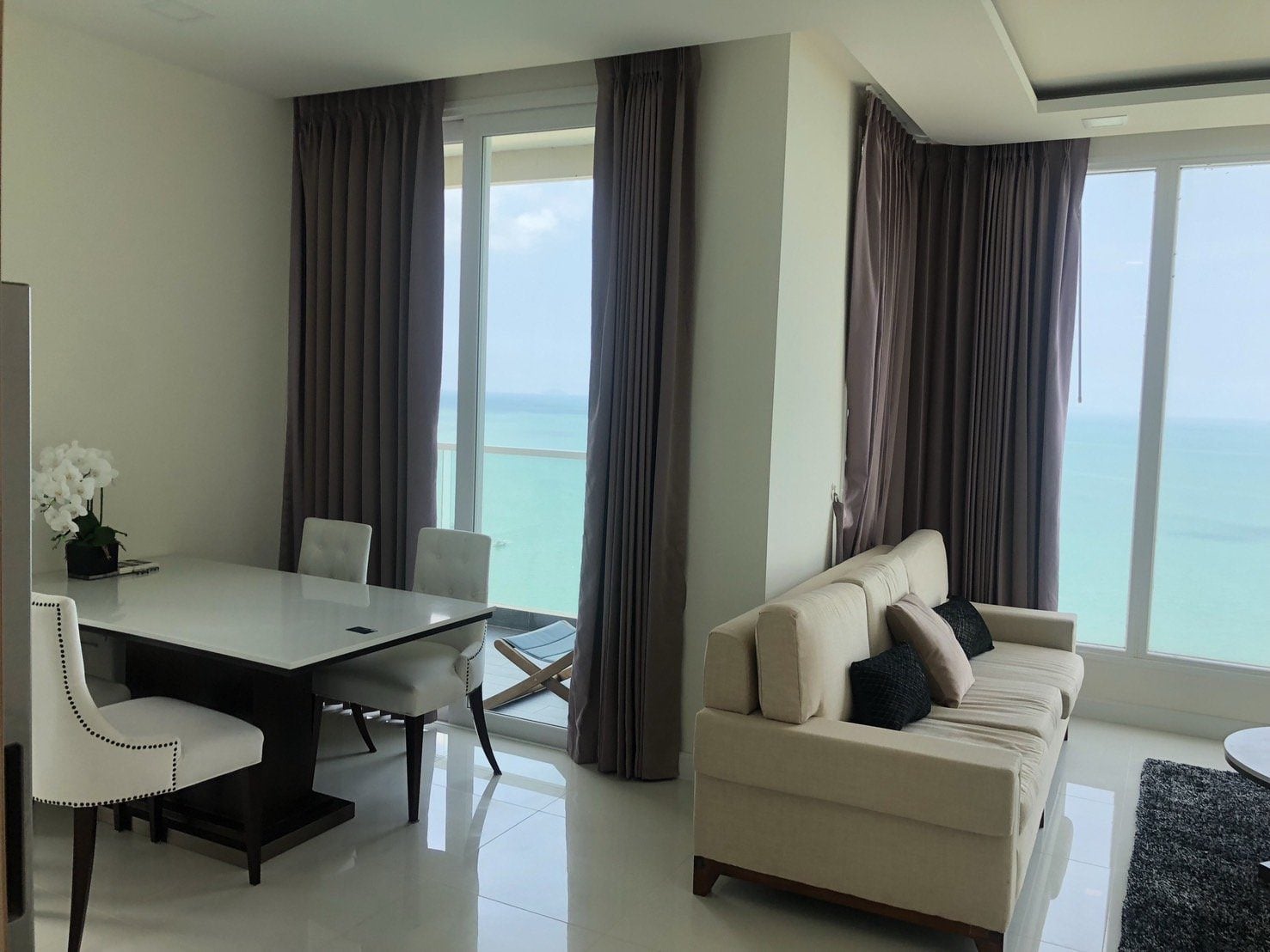 Beachfront Charm - Sea View Condo For Sale, Del Mare Bangsaray thumbnail