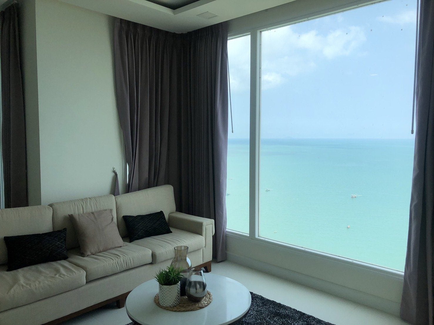 Beachfront Charm - Sea View Condo For Sale, Del Mare Bangsaray thumbnail
