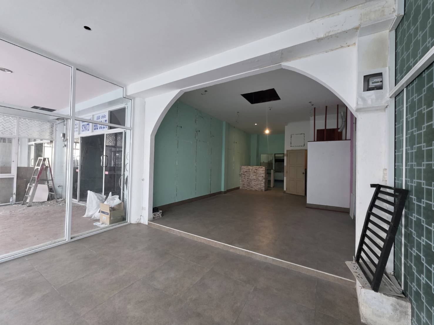 Commercial Building For Sale – Thappraya Road, Jomtien thumbnail