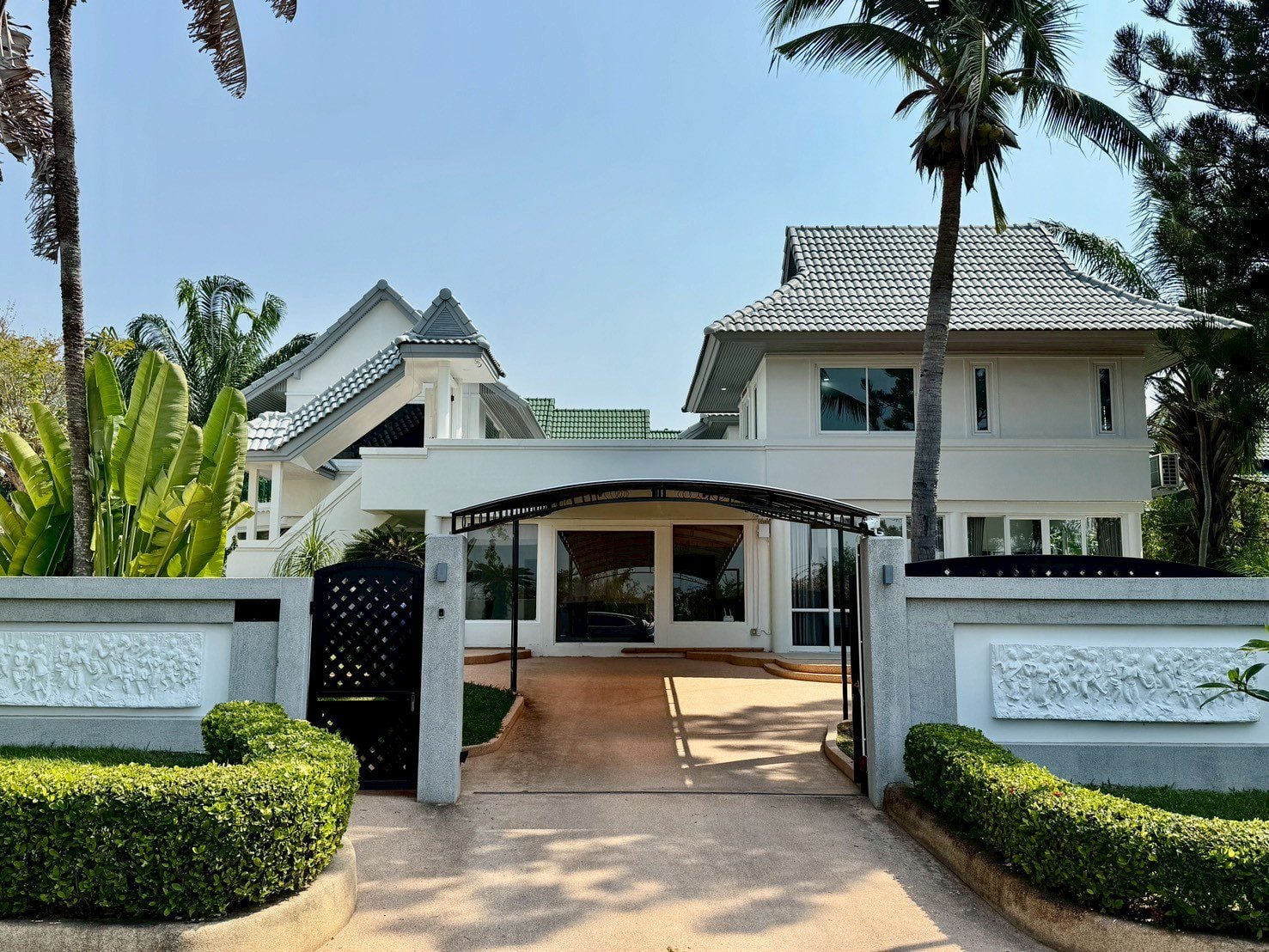 Private Fairway Retreat - Resort-Style Pool Villa at Phoenix Golf Course thumbnail