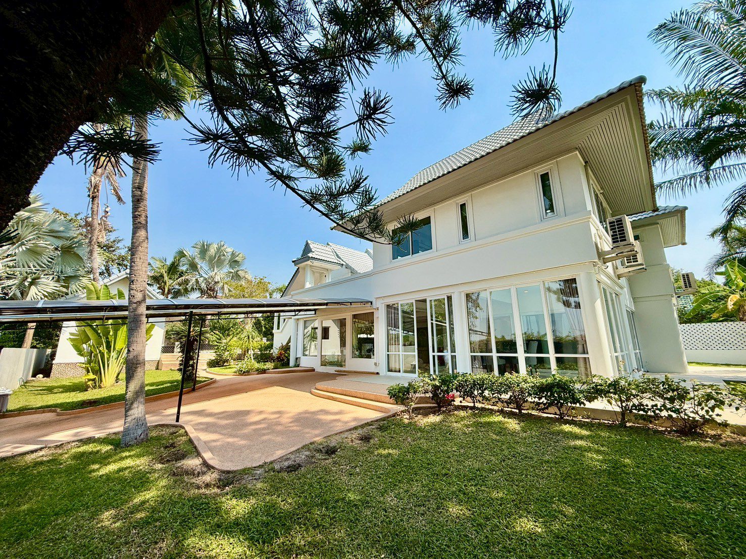 Private Fairway Retreat - Resort-Style Pool Villa at Phoenix Golf Course thumbnail