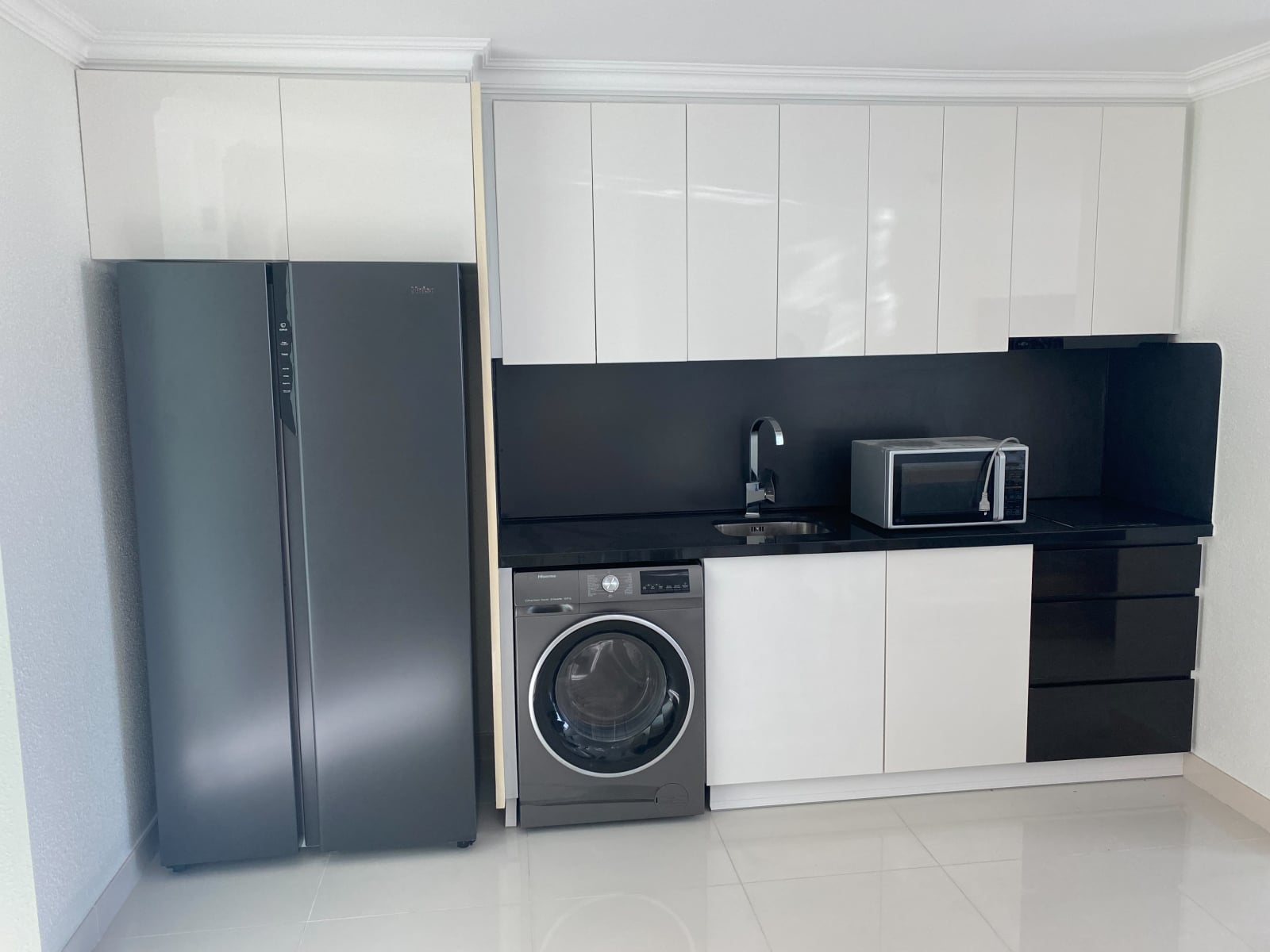 Penthouse Living in Pratumnak-Park Royal 3 thumbnail