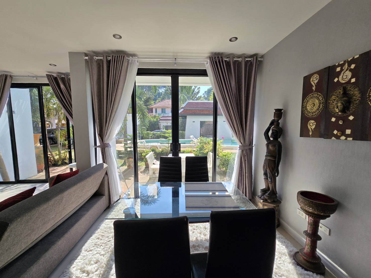 Private Pool Villa-Style Residence for Sale Sunrise Resort Pattaya thumbnail