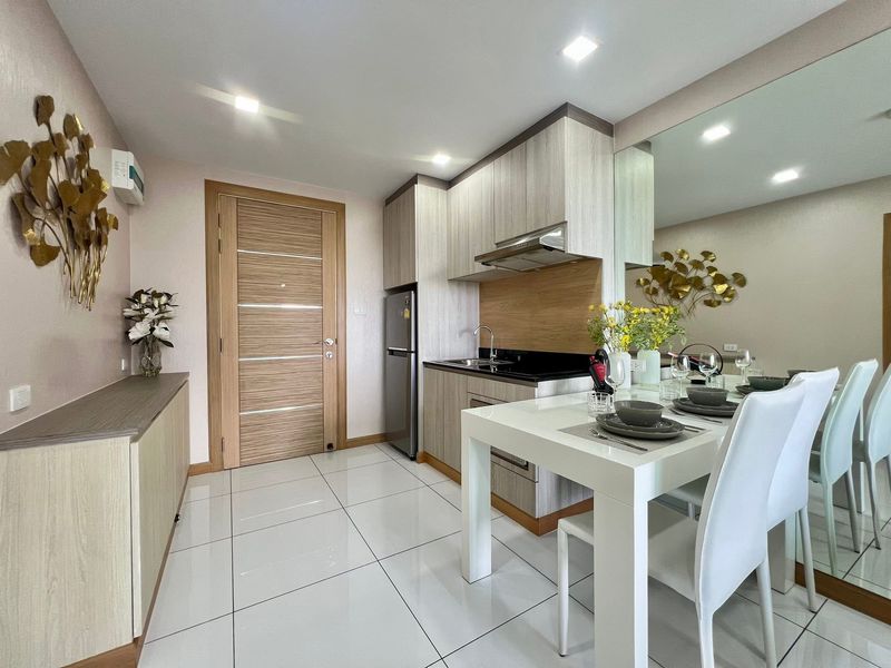 Yacht Lifestyle Condo - Whale Marina, Najomtien thumbnail