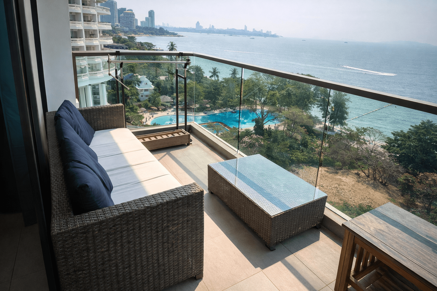 Exclusive Elevetor - Sea View 2-Bed Condo at Wongamat Tower thumbnail