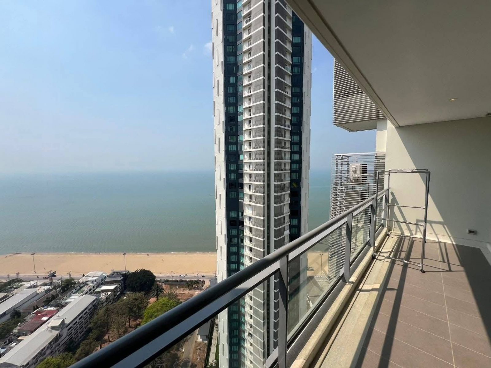 High-Floor Sea View Condo - Reflection Jomtien thumbnail