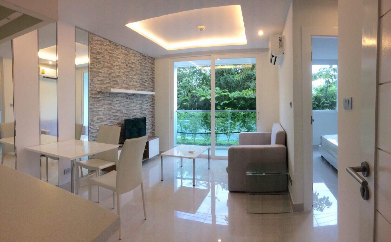 The 1stFloor Amazon Residence Jomtien Condominium For Sale