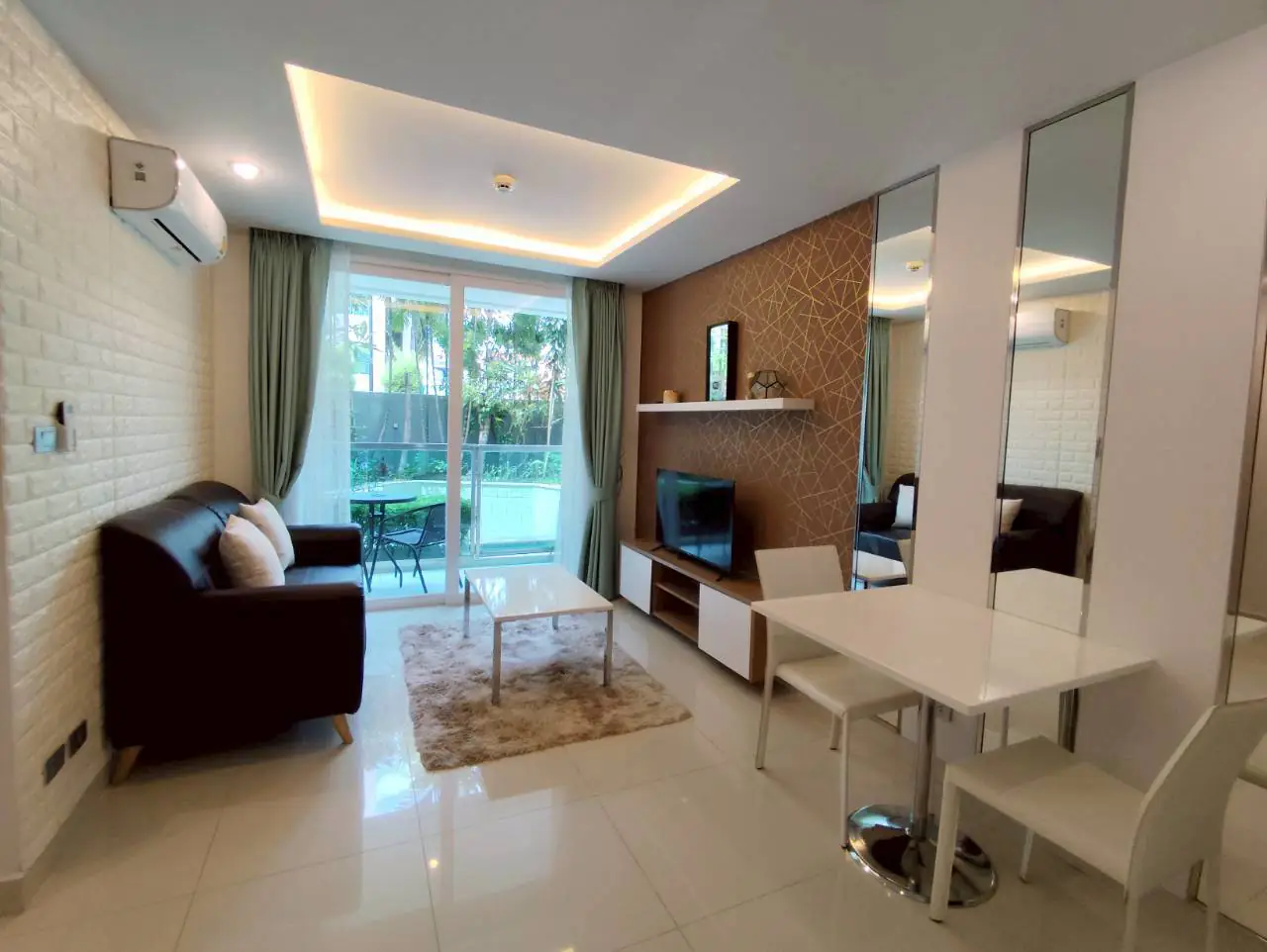 🏖 Pool Access Condo for Sale and for Rent – Amazon Residence, Jomtien