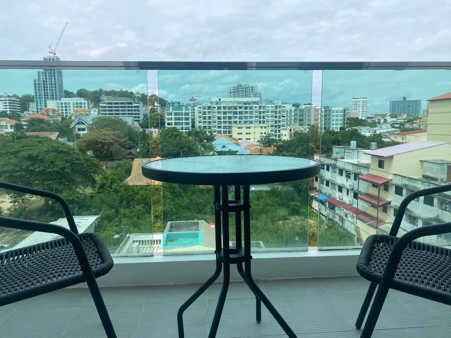 Penthouse Living in Pratumnak-Park Royal 3