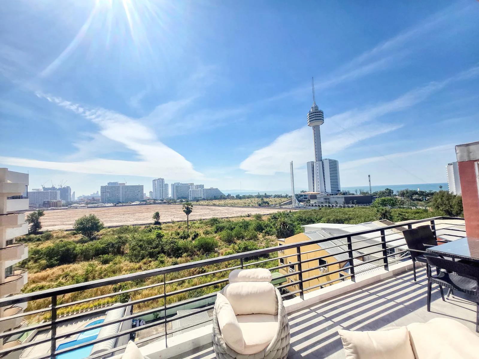 Spacious Family Seaside Residence-The ocean Pearl Condominium